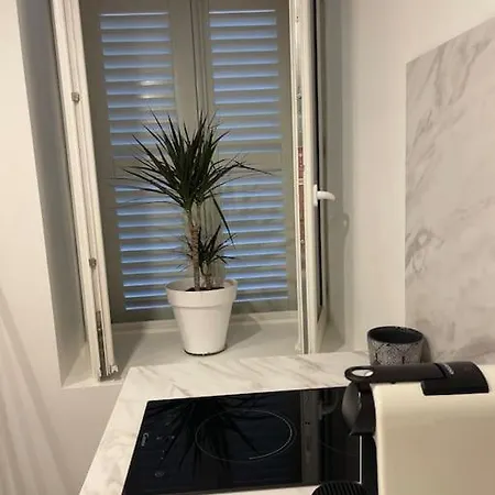 Grand Studio Neuf A 50 M Du Port Saint-Tropez Exterior photo